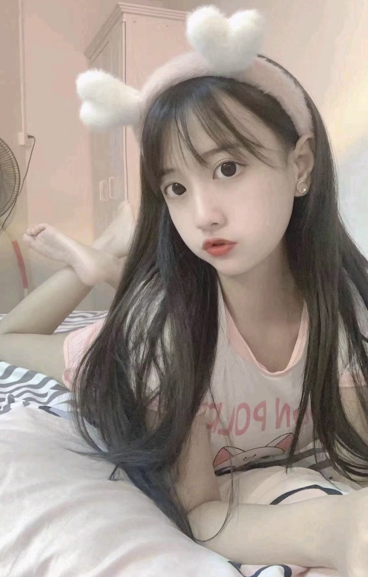 04年小萝莉可三通内射